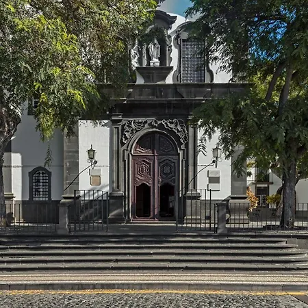 Lazareto Mar By An Island 度假居 *