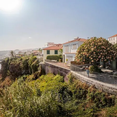 Lazareto Mar By An Island