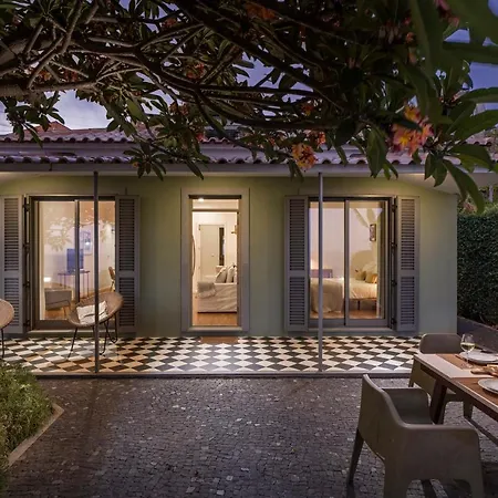 Lazareto Mar By An Island *