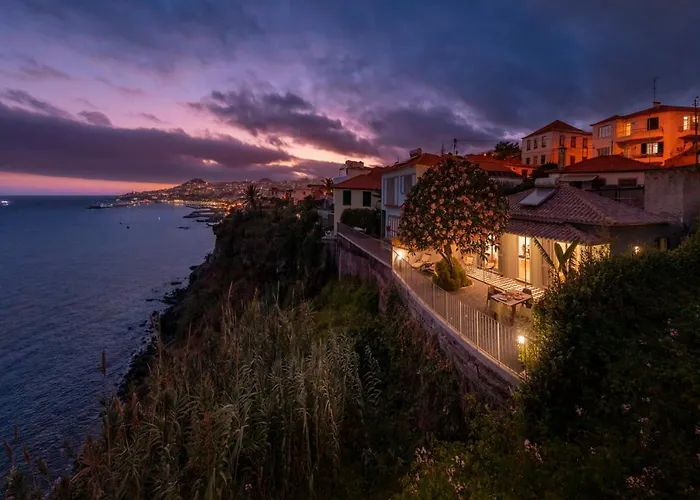 Lazareto Mar By An Island