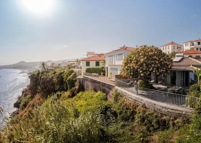 Lazareto Mar By An Island